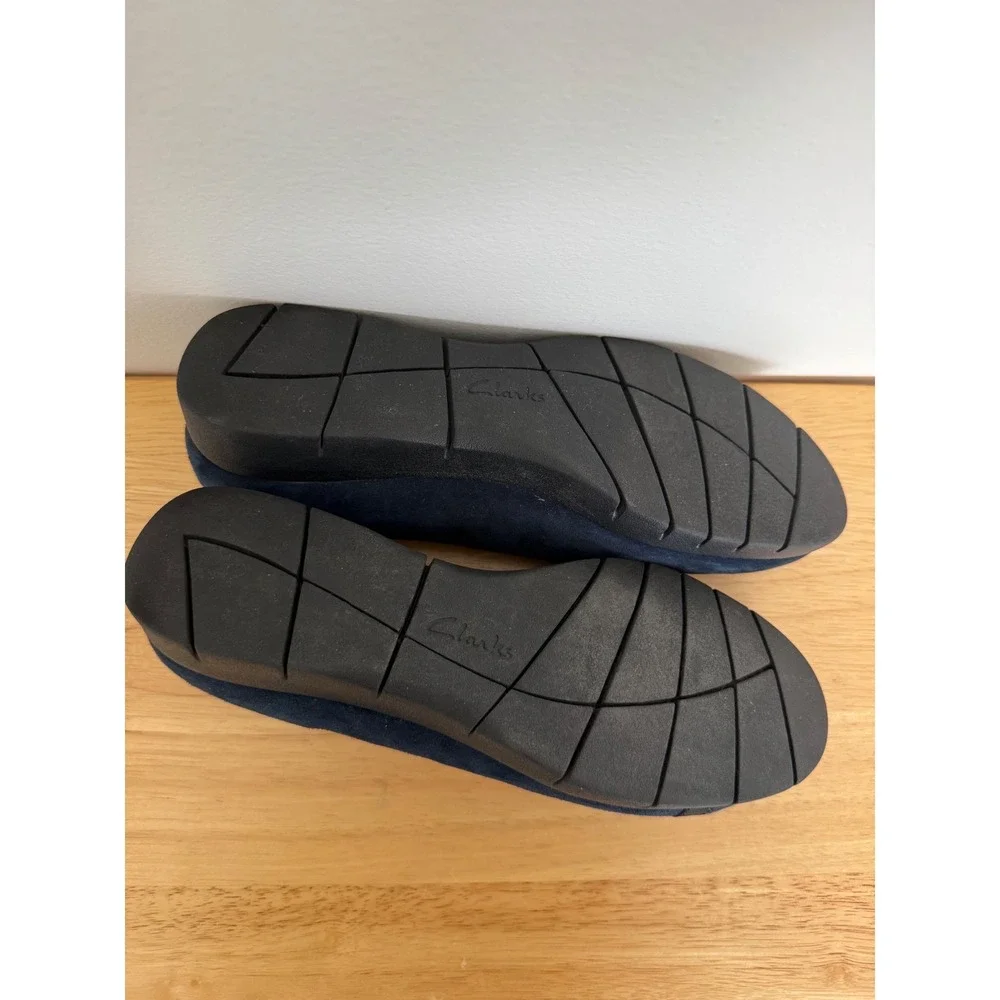 Clarks Artisan Daelyn Hill Navy Nubuck Suede Slip On Shoes Women's Size 9.5